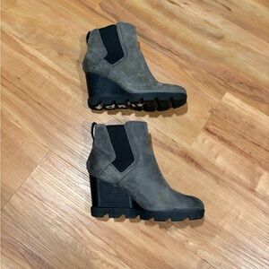 Sorel Charcoal Wedge Ankle Boots